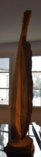 Complicité sculpture en bois réalisée par Véronique Arnault dans le cadre de l'expsosition silhouettes forestières