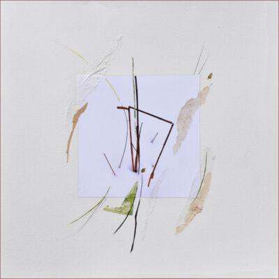 Peinture et collage de Véronique Arnault, plasticienne