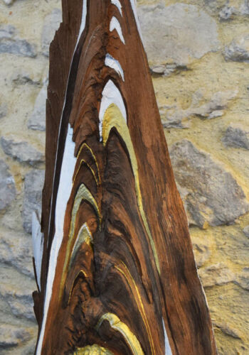 Travail sur bois réalisé en collaboration entre Véronique Arnault, plasticienne et Francis Clog, tourneur et sculpteur sur bois.